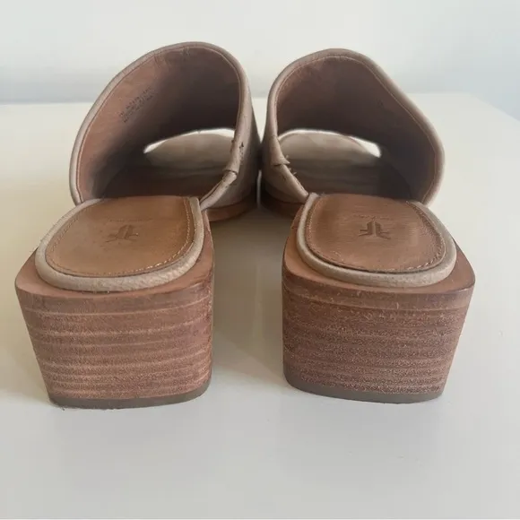 Frye Lucia Leather Mule Slide Sandals Mules in Taupe Tan size 7