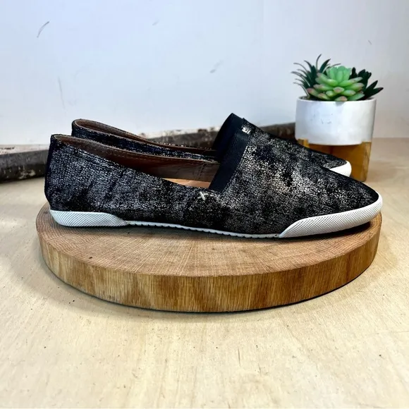 *Frye | Melanie Metallic Black Slip On 3471254-GNM Size 9.5