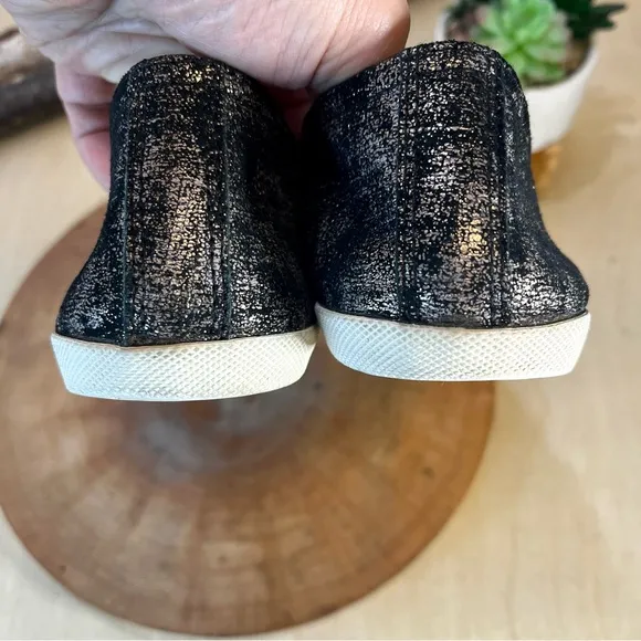 *Frye | Melanie Metallic Black Slip On 3471254-GNM Size 9.5