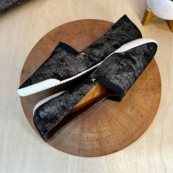 *Frye | Melanie Metallic Black Slip On 3471254-GNM Size 9.5