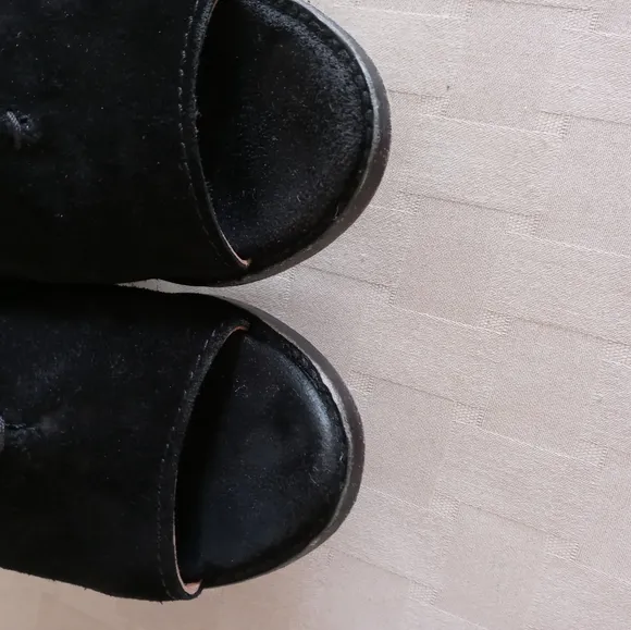 Frye Suede Courtney Slingback Peep Toe Mules