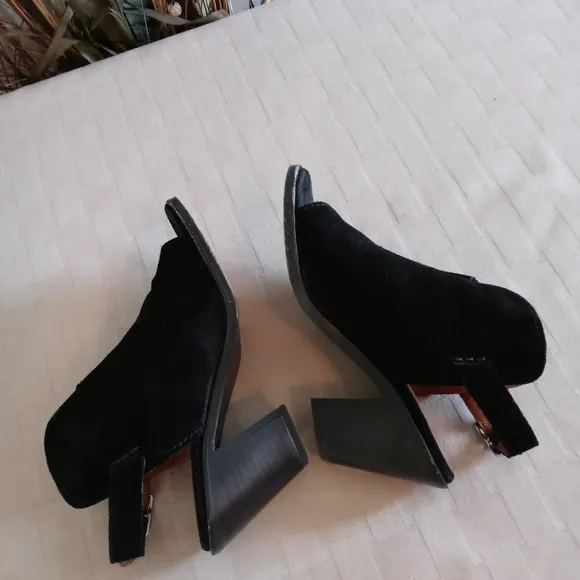 Frye Suede Courtney Slingback Peep Toe Mules