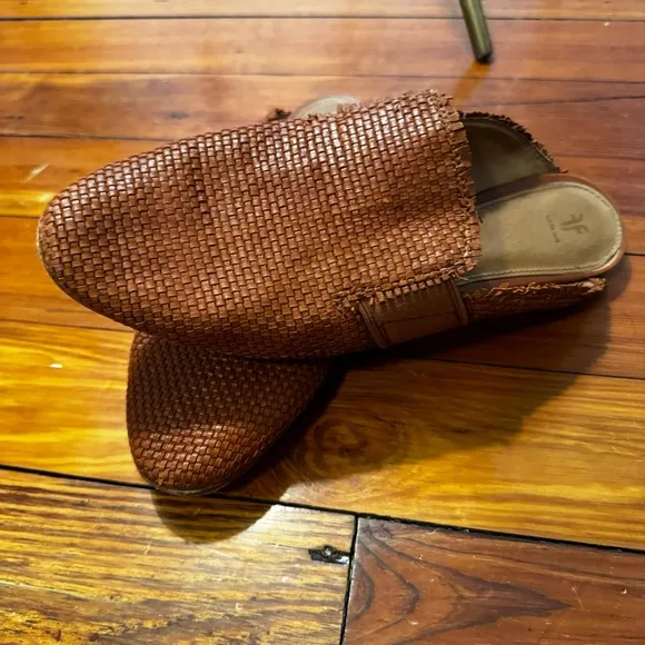 Frye Terri Woven Gore Mule size 11