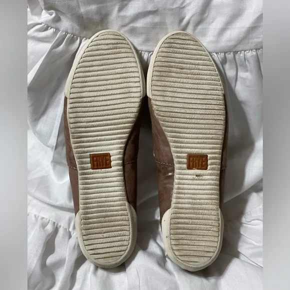 Frye Women's Melanie Slip on Gray Brown Size 7.5M
