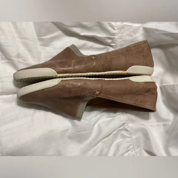 Frye Women's Melanie Slip on Gray Brown Size 7.5M