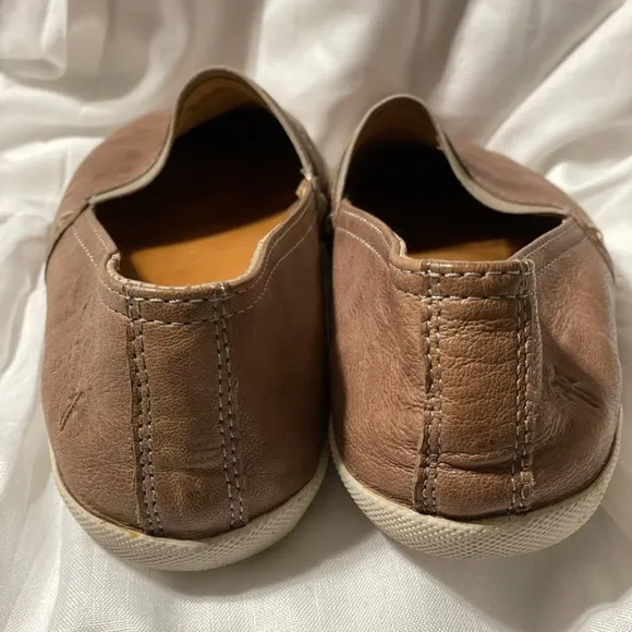 Frye Women's Melanie Slip on Gray Brown Size 7.5M