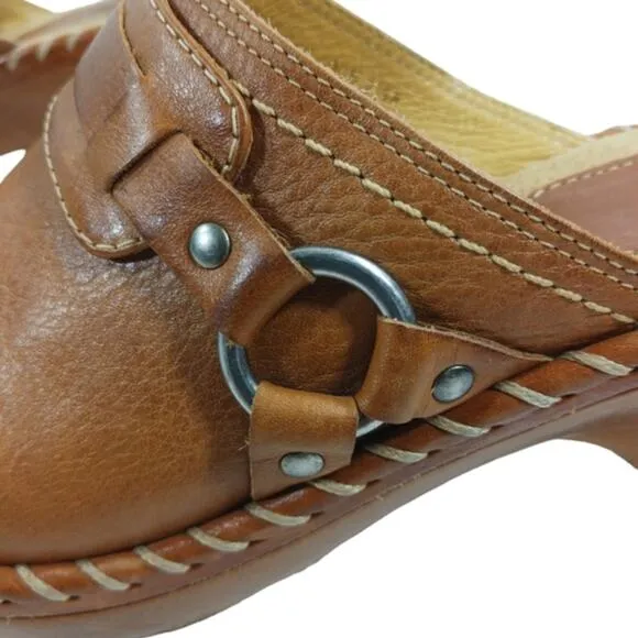 FS2234 GUC $189 Frye &amp; Co Charlotte Clogs size 7.5M