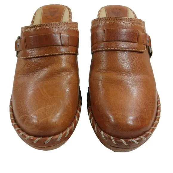 FS2234 GUC $189 Frye &amp; Co Charlotte Clogs size 7.5M