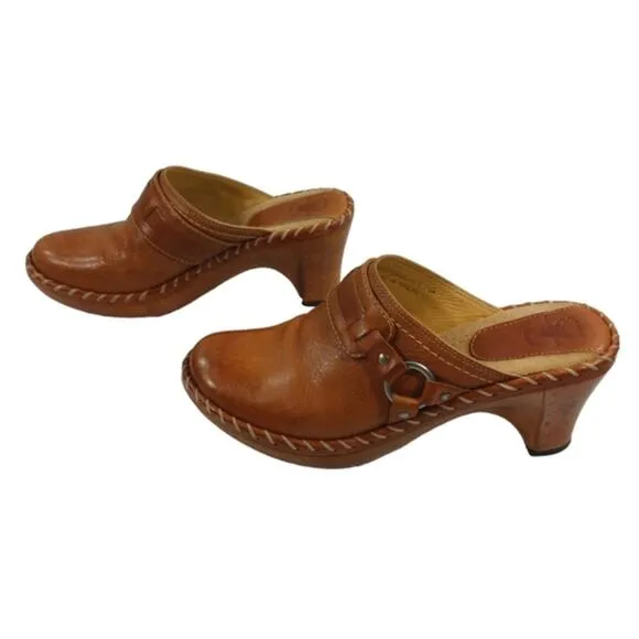 FS2234 GUC $189 Frye &amp; Co Charlotte Clogs size 7.5M
