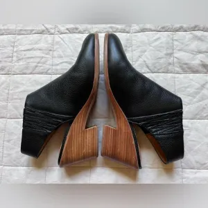 Gentle Souls Black Leather Harlie Slingback Booties w/ 3&quot; Chunky Heels - 8.5