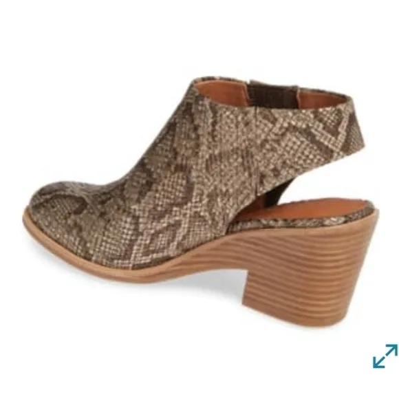 Gentle Souls signature Harlie slingback bootie 7 cy