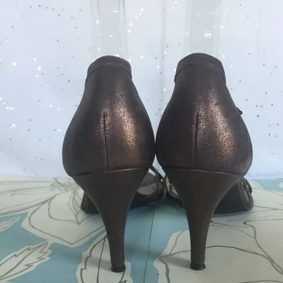 Gianni Bini Bronze Metallic Leather T strap Sandal - Size 6.5 Y2K Dressy Heels