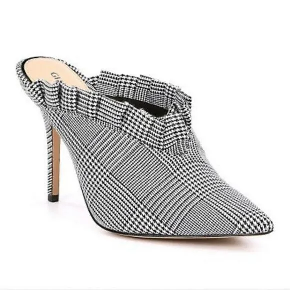 Gianni Bini Ruffled Mules Size 7.5M NWOT