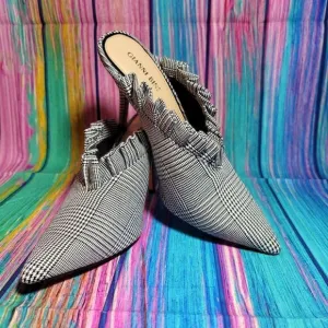 Gianni Bini Ruffled Mules Size 7.5M NWOT
