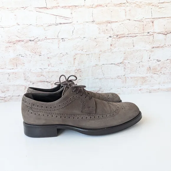 Giorgio Armani Brown Leather Oxfords with Brogue Detailing