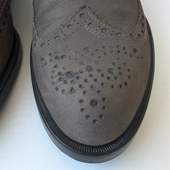 Giorgio Armani Brown Leather Oxfords with Brogue Detailing