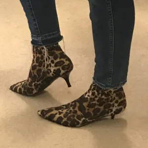 Giuseppe Zanotti stretch leopard kitten heels