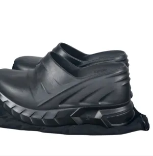 Givenchy Marshmallow Clogs Black Rubber Women’s US 10 / EU 40 – $595 Retail