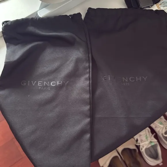 Givenchy Women's Bedford Flat Mules (Cream) with DUST BAGS