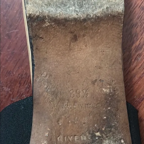 Givenchy Women's Bedford Flat Mules (Cream) with DUST BAGS
