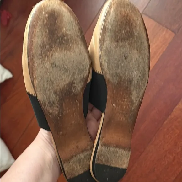 Givenchy Women's Bedford Flat Mules (Cream) with DUST BAGS