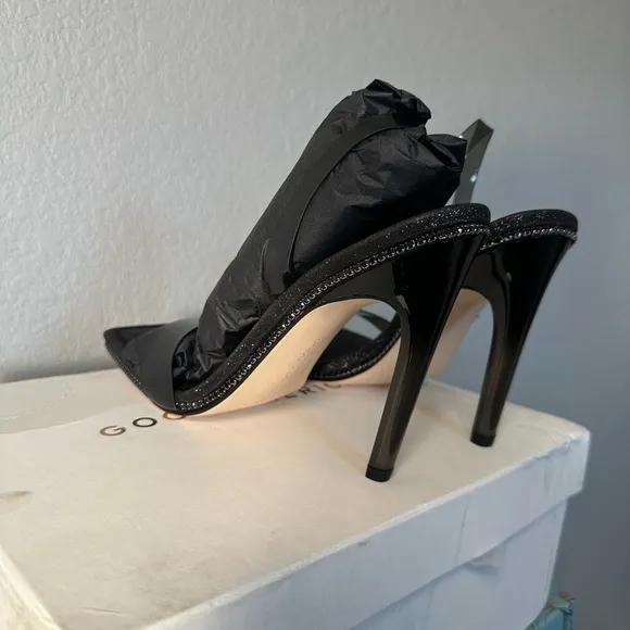 Good American Glitter 4” Slingback Heels Black size 8