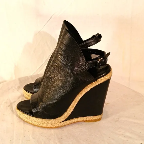 Gorgeous Balenciaga Black Leather Slingback Platform Wedge Espadrille Heels
