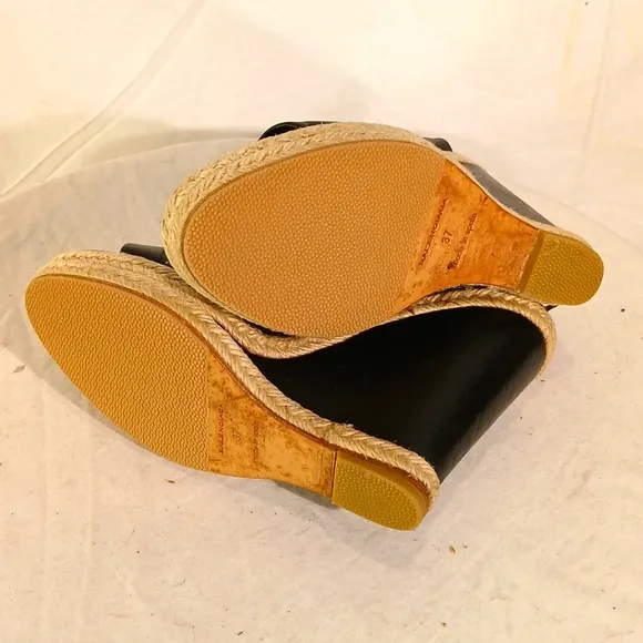Gorgeous Balenciaga Black Leather Slingback Platform Wedge Espadrille Heels