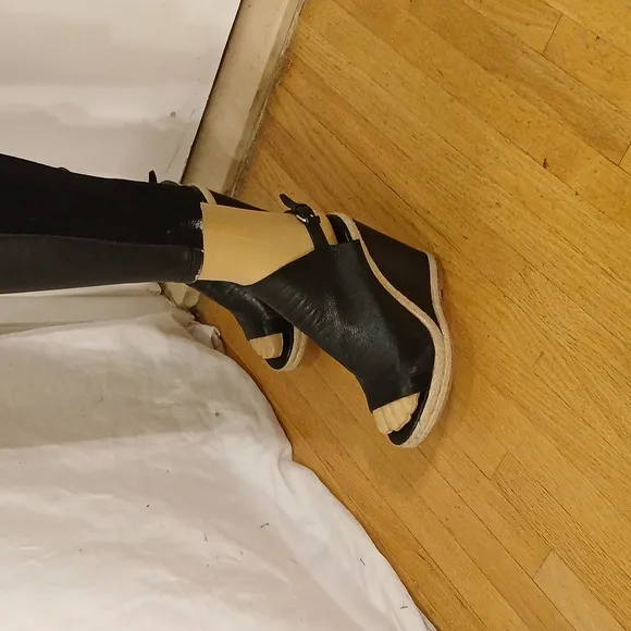 Gorgeous Balenciaga Black Leather Slingback Platform Wedge Espadrille Heels