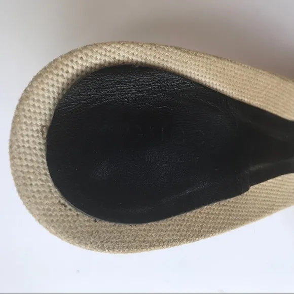 Gucci Crested Open Toe Kitten Heels