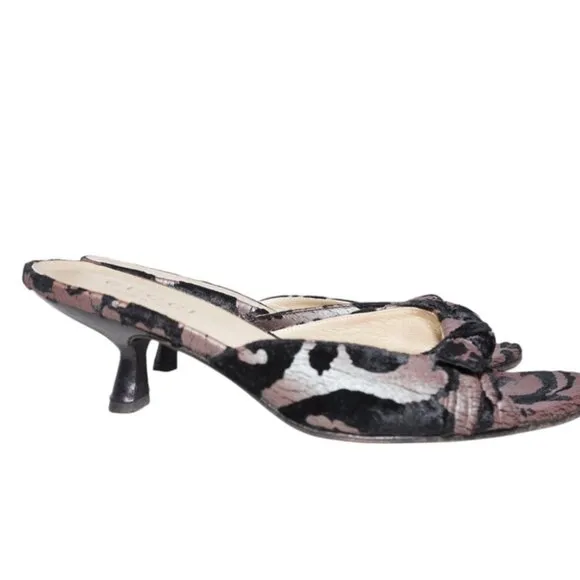 Gucci Crushed Velvet Peep Toe Kitten Heels, Size 5.5