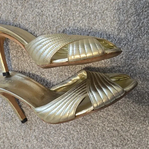 Gucci kitten heels