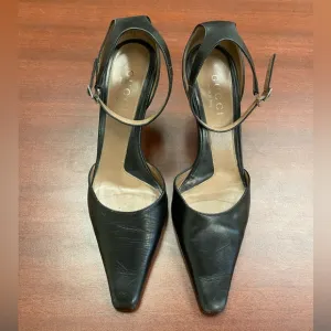 Gucci Leather Pointed Toe Ankle Strap Heels Size 6.5 black