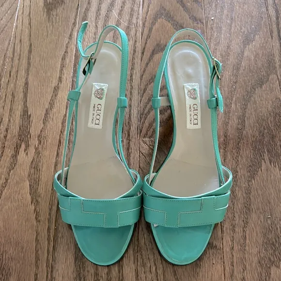 Gucci Vintage green leather sling back kitten heels size 35.5