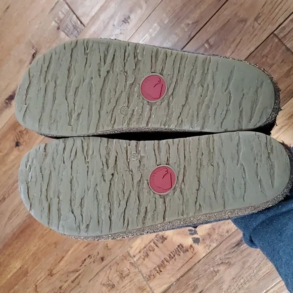 Haflinger Grizzly zigzag gray clogs