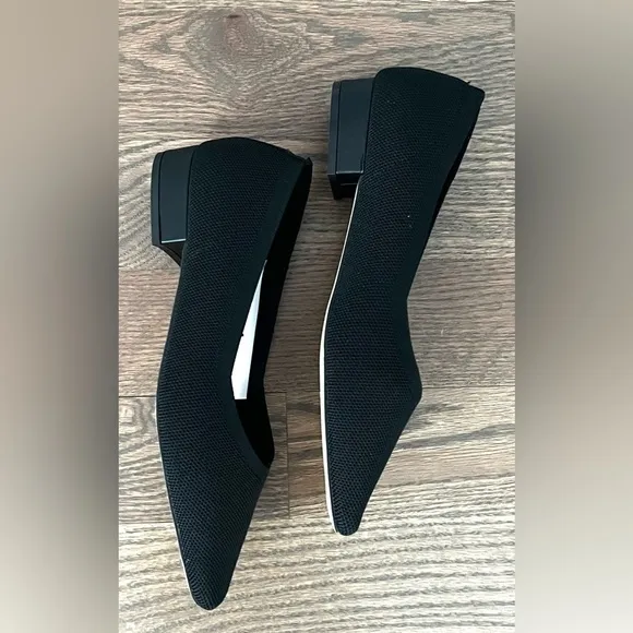 Halston black square toe knit kitten heels