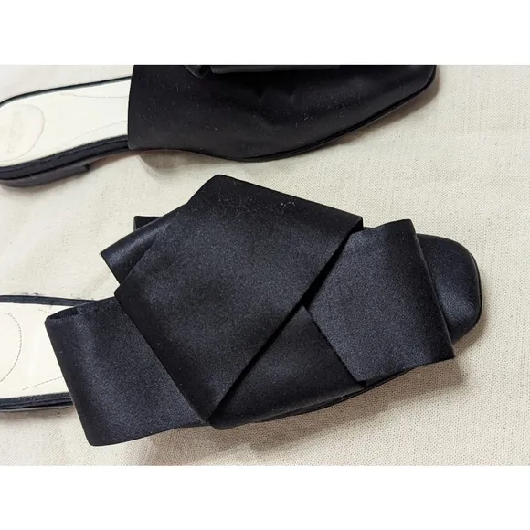 H&amp;M CONSCIOUS EXCLUSIVE PREMIUM QUALITY Black Flat Mules With Front Bow Size 6