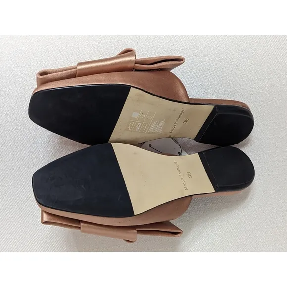 H&amp;M Powder Pink Silk blend Flat Closed Toe Mules with front Bow Women's Size 5.5