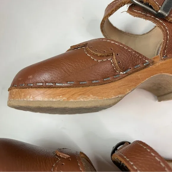 Hanna Andersson Handmade Mary Jane Leather Wood Sole Clogs