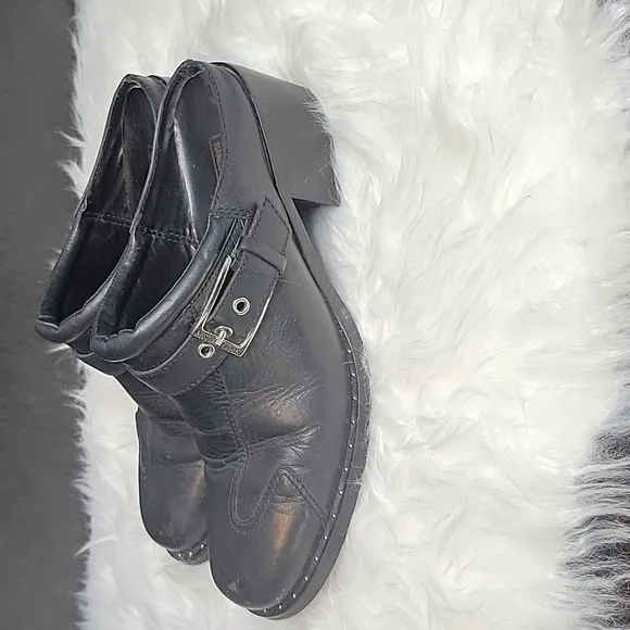HARLEY DAVIDSON Studded Black Leather Low Heeled Buckle Mules Size 8.5