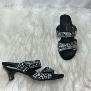 Helle Comfort Kitten Heel Graphic Print Adjustable Mules Slides Sz 40/US 9.5-10