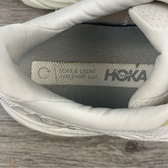 Hoka Clifton 8 Size 10B Men’s White GUC
