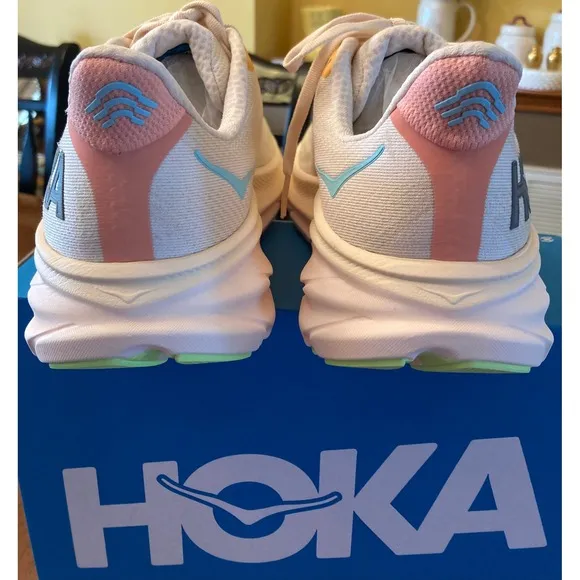 Hoka Clifton 9 Running Shoes Lightweight Cushioned Comfort Women's Size 10B