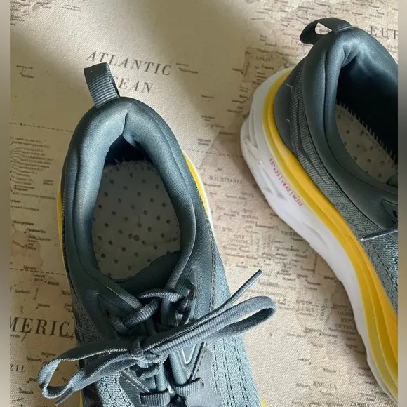 HOKA Hoka Bondi 8 Running Shoes Men’s Size 12D
