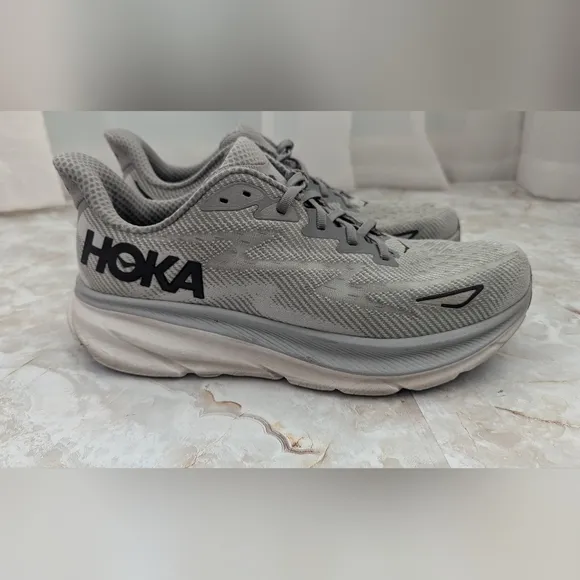 Hoka Man's Clifton 9 Running Shoes  Gray  Trainers Gym Shoes Size 11.5D