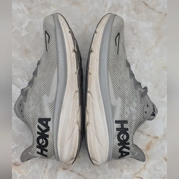 Hoka Man's Clifton 9 Running Shoes  Gray  Trainers Gym Shoes Size 11.5D