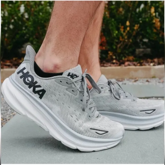 Hoka Man's Clifton 9 Running Shoes  Gray  Trainers Gym Shoes Size 11.5D