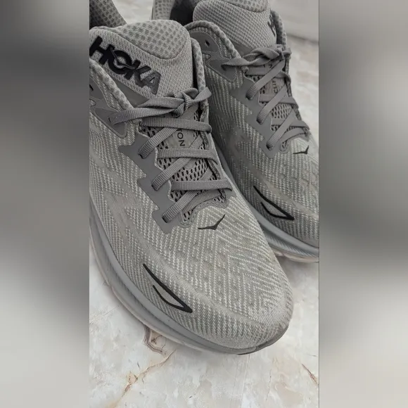 Hoka Man's Clifton 9 Running Shoes  Gray  Trainers Gym Shoes Size 11.5D