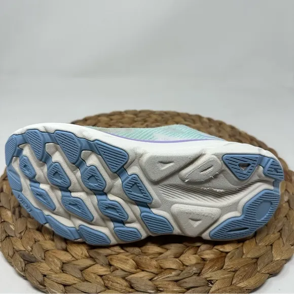 HOKA ONE Clifton 9 Running Shoes Sunlit Ocean Lilac Mist Size 6 Women's
