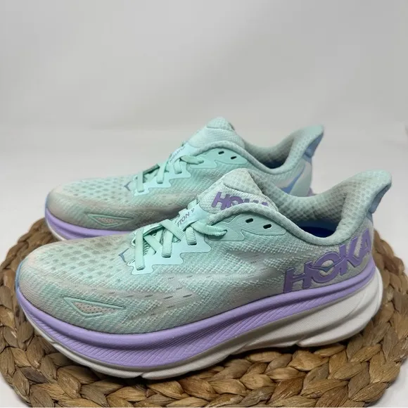 HOKA ONE Clifton 9 Running Shoes Sunlit Ocean Lilac Mist Size 6 Women's
